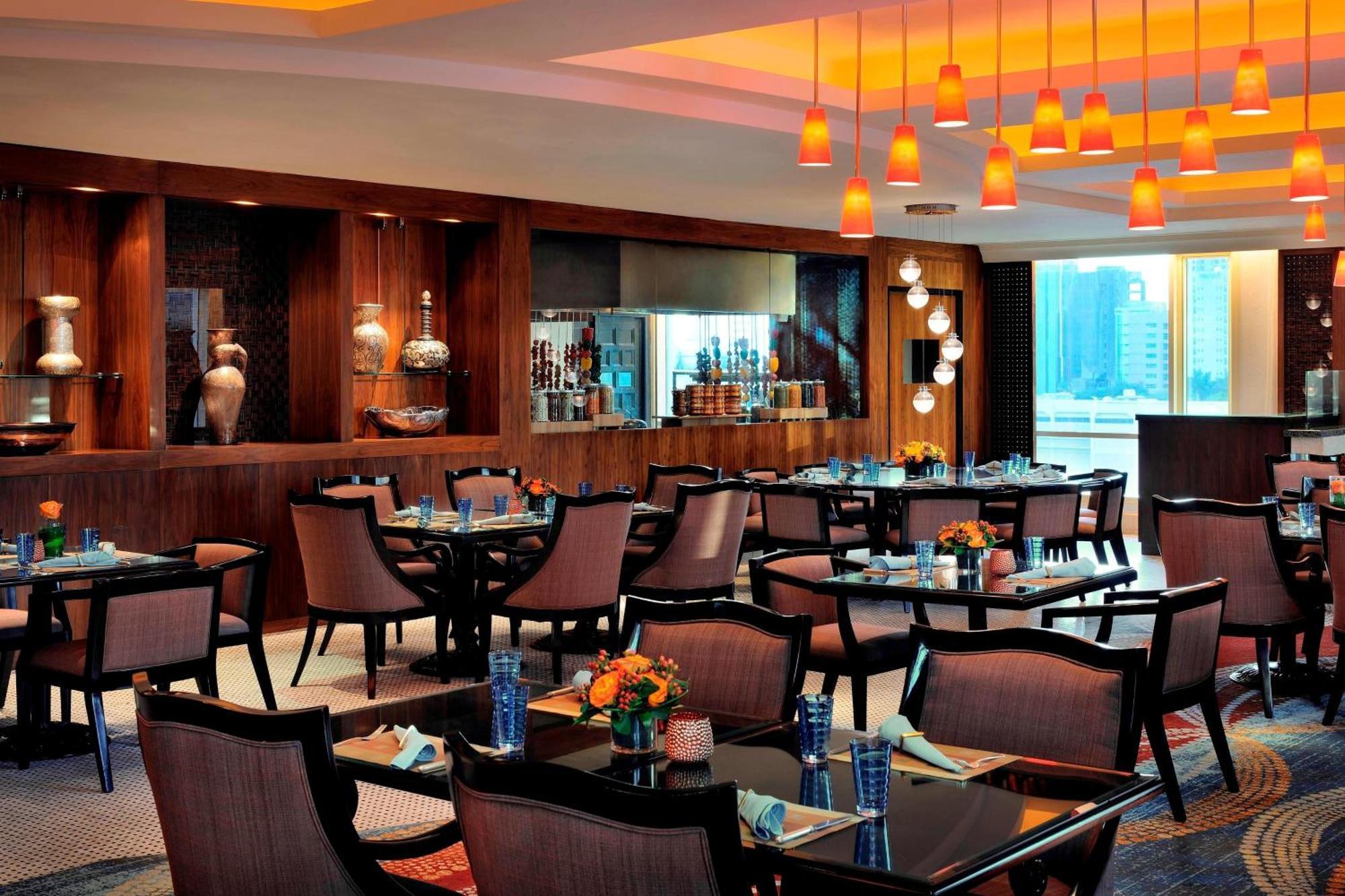 Courtyard By Marriott Kuwait City Exterior photo